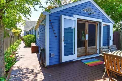 342 Commercial Street, Provincetown, MA 02657