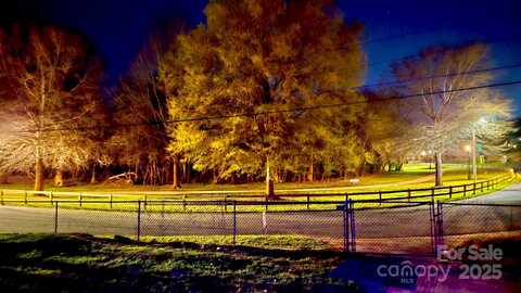 85 5th Street, Cramerton, NC 28032