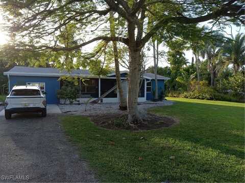 10899 Russell Road, Bokeelia, FL 33922