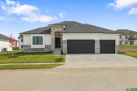 12367 Lake Vista Drive, Papillion, NE 68046