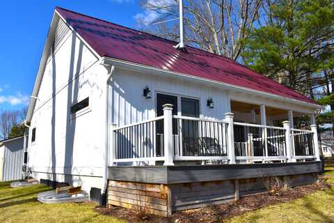 422 Pettibone Drive, Bitely, MI 49309
