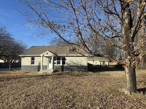 2861 W Latoka Street, Springfield, MO 65807