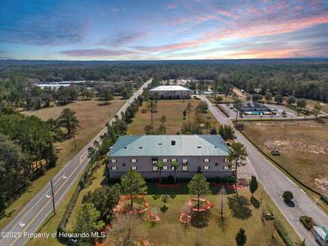 8150 Southern Pines Drive, Brooksville, FL 34601