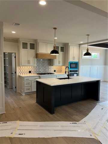 2209 W 176th Place, Overland Park, KS 66085