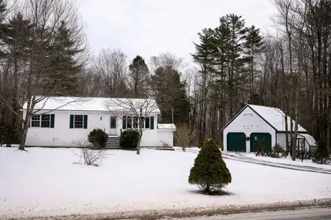 589 Post Road, Bowdoinham, ME 04008