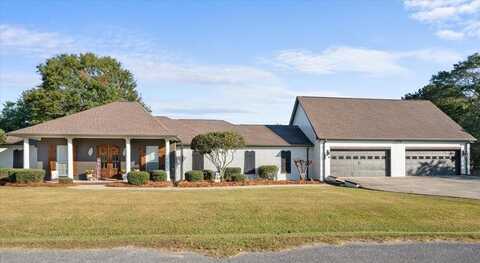 4 Bentwood Ln, Laurel, MS 39443