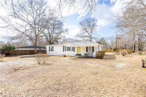 599 BYRD AVENUE, SMITHS STATION, AL 36877