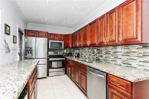3131 S Ocean Dr, Hallandale Beach, FL 33009