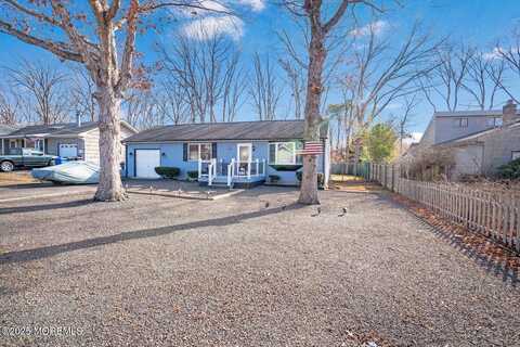 77 Lighthouse Drive, Manahawkin, NJ 08050