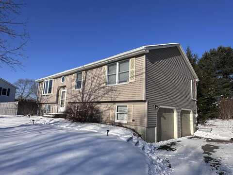 68 Laurel Circle, Bangor, ME 04401