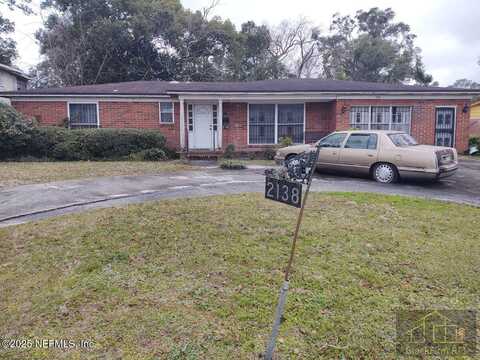 2138 RIBAULT SCENIC Drive, Jacksonville, FL 32208