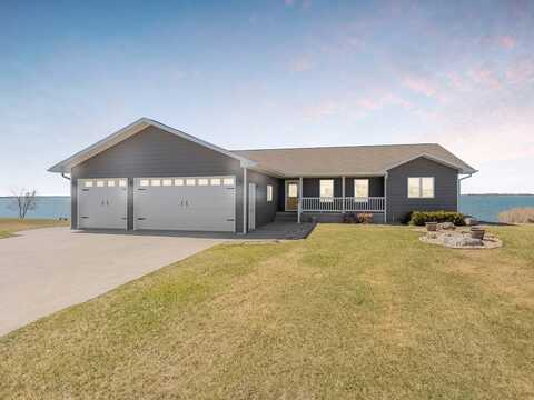 194 Northbay Drive, Arlington, SD 57212