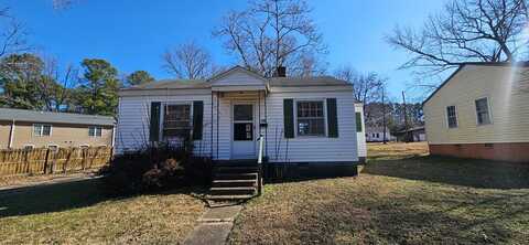 220 Maben Ave, Blackstone, VA 23824