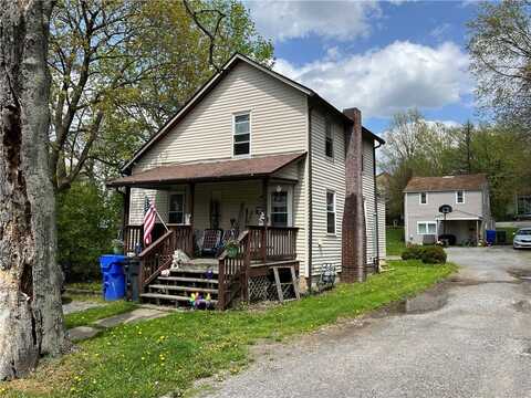 423/423.5 Elm St, Slippery Rock, PA 16057