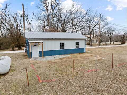 104B N Main ST, Lead Hill, AR 72644