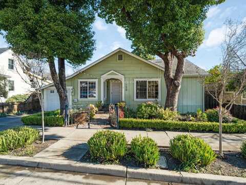 130 N Main Street, Cloverdale, CA 95425