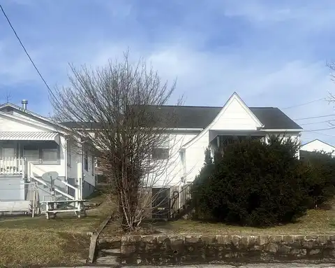 759 SOUTH FAYETTE STREET, BECKLEY, WV 25801