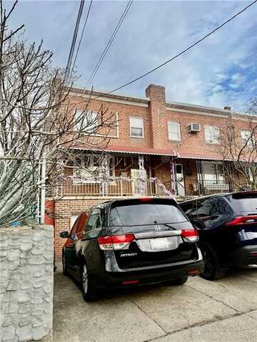 1572 Radcliff Avenue, Bronx, NY 10462