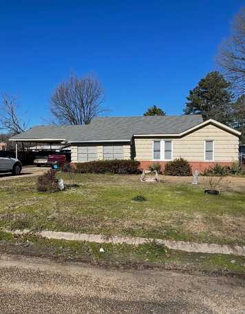 1108 W 1St St Streets, Fordyce, AR 71742