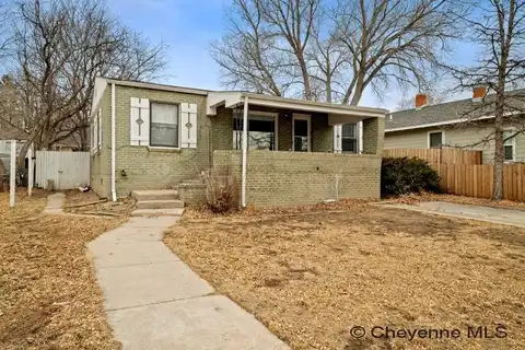 812 W 1ST AVE, Cheyenne, WY 82001