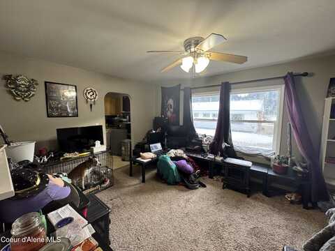 93 Deer Ln, Kellogg, ID 83837