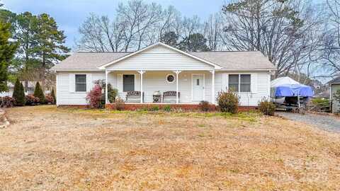 431 Island Cove Road, Norwood, NC 28128