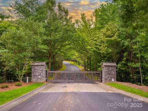 323 Shining Rock Path, Mills River, NC 28742