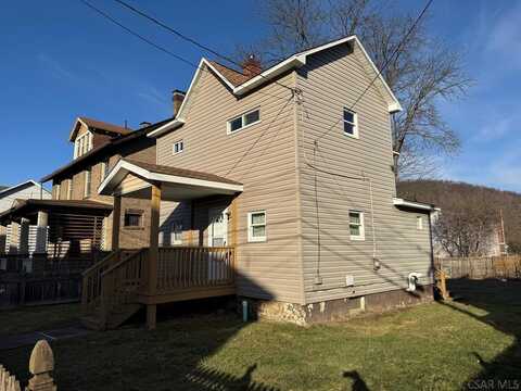 120 D Street, Johnstown, PA 15906