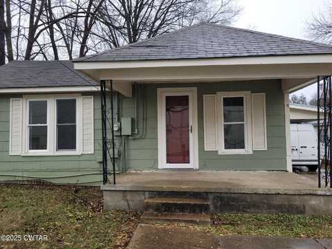 562 Lewis Avenue, Dyersburg, TN 38024