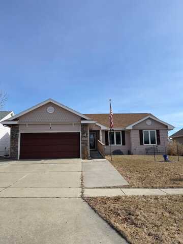 1611 2nd Avenue SE, Altoona, IA 50009