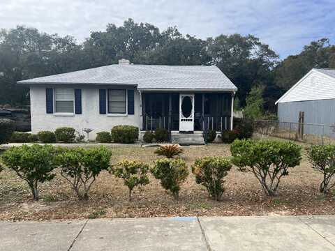 118 SE Carson Drive, Fort Walton Beach, FL 32548