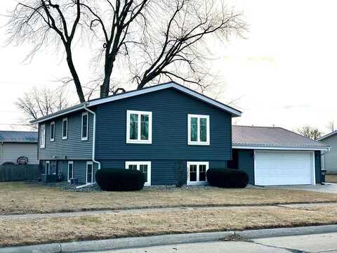 1221 N 31st Street, Fort Dodge, IA 50501