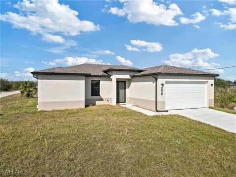 2618 69th Street W, Lehigh Acres, FL 33971