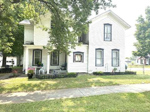 313 W 6th Street, Evart, MI 49631