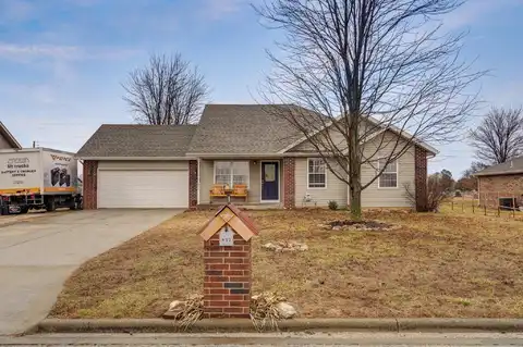 657 Birchwood Street, Marshfield, MO 65706