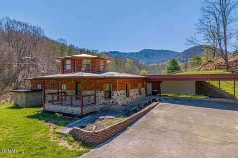 565 Sugar Loaf Road, Seymour, TN 37865