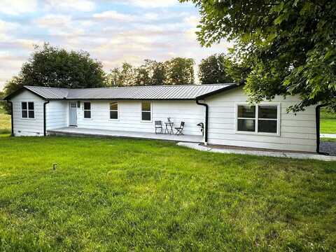 1705 Haire Road, Dandridge, TN 37725