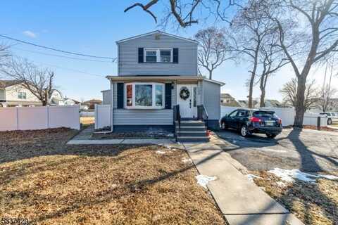 208 Riverside Ave, Lyndhurst, NJ 07071