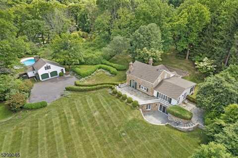 86 Dryden Rd, Bernardsville, NJ 07924