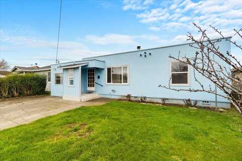 440 S 16th Street, Fortuna, CA 95540