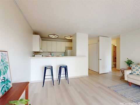 2140 Kuhio Avenue, Honolulu, HI 96815