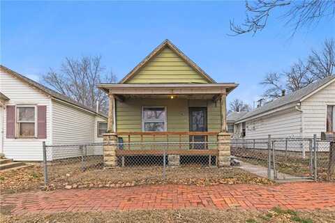 776 Miami Street, Leavenworth, KS 66048