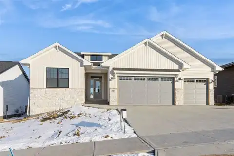 329 Sedona Street, IowaCity, IA 52246