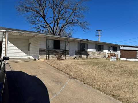 6711 Howdershell Road, Hazelwood, MO 63042