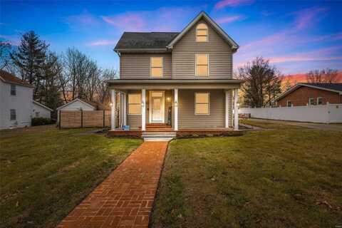 616 W Columbia Street, Farmington, MO 63640