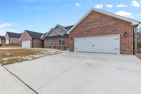 4 Creekside Way, Cape Girardeau, MO 63701