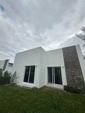 2423 NW 23rd Ln, Fort Lauderdale, FL 33311