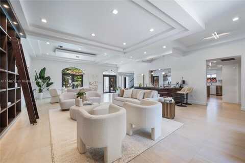 20600 NE 22nd Pl, Miami, FL 33180