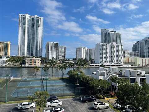1000 Parkview Dr, Hallandale Beach, FL 33009