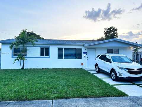 330 N 69th Ter, Hollywood, FL 33024